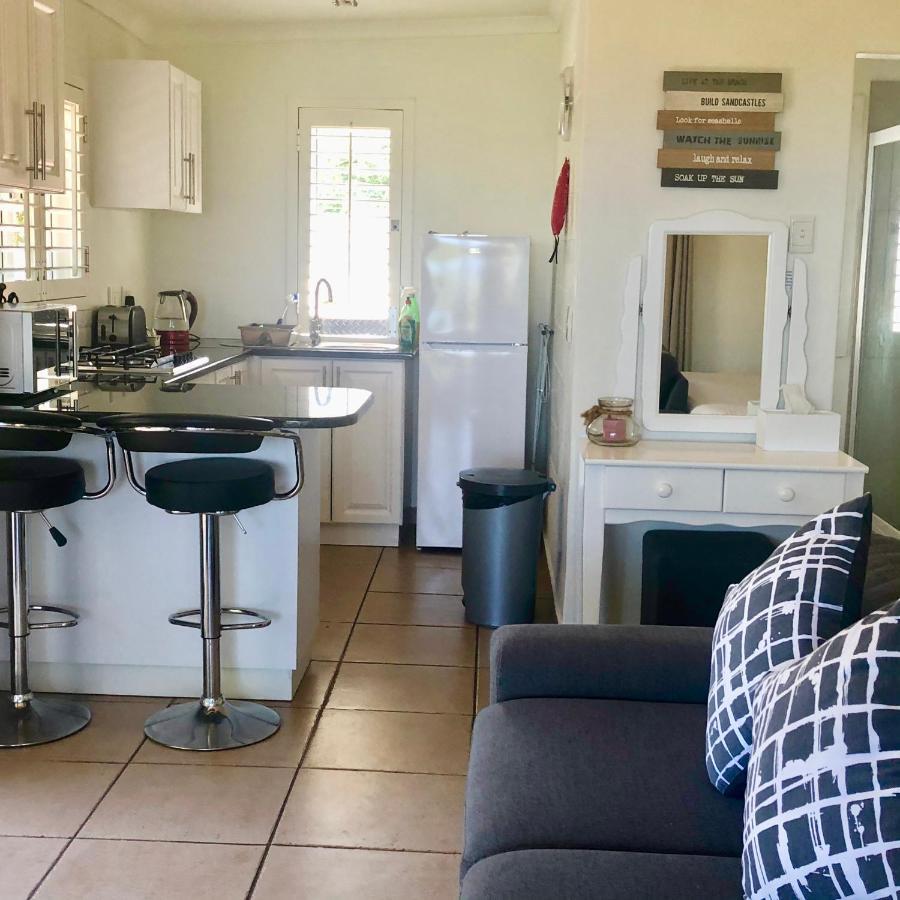 Beachbreak Cottages Umhlanga Exterior photo